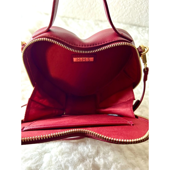 MMS Design Studio Heart Red 3D zip Crossbody Handbag Purse - Picture 7 of 11